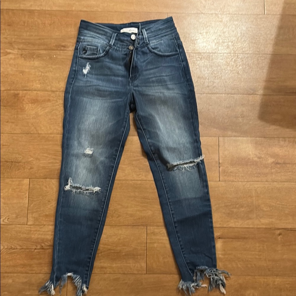 Blue Skinny Jeans with Distressed Knees and Frayed Hem